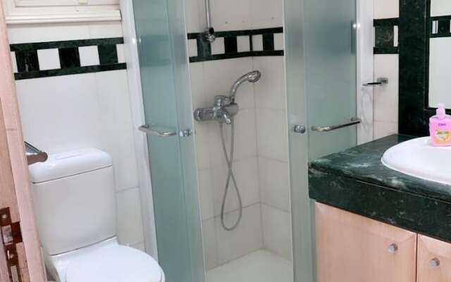 Larnaca Seaview Rooms