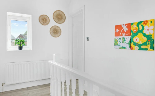 Isimi Luxurious House 4-bed in Alfreton Derby