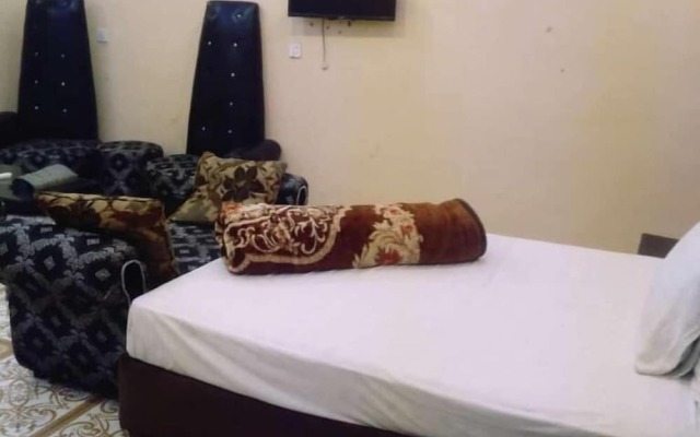 Hotel Versa Apartment and Lodges Lahore