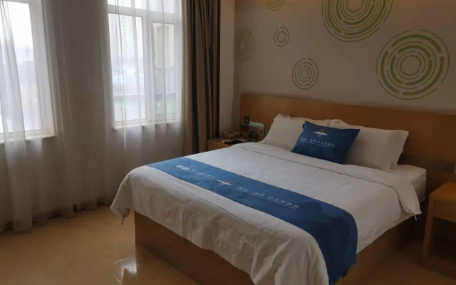 GreenTree Inn Jinan Licheng District Fenghuang Road East High-speed Railway Station – Guest Rooms – Jinan
