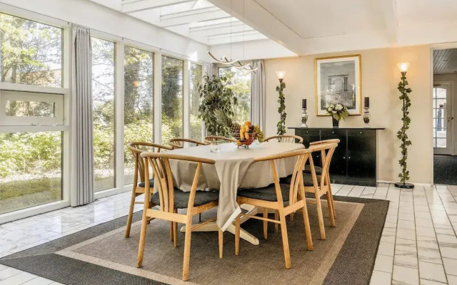 8 Person Holiday Home in Asperup