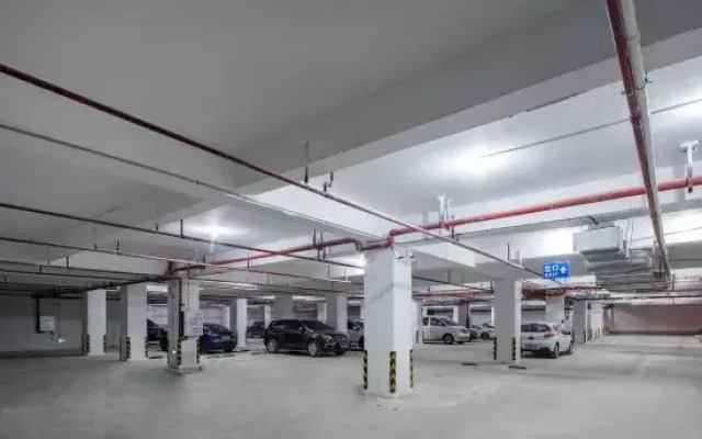 Ledong Platinum Hotel (Longmuwan)