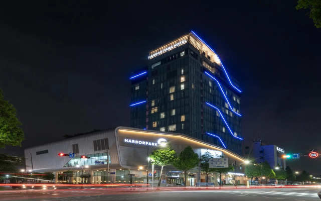 Harbor Park Hotel