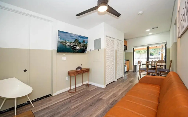 Luxury RiverFront by Renzzi
