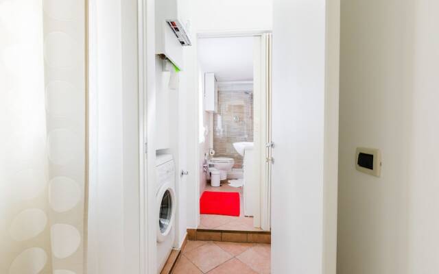 Florence Liona Apartments