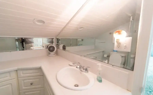 NorthShore Haven - 1 Br Condo