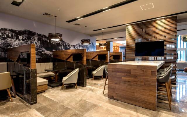 Courtyard by Marriott San Luis Potosi, Los Lagos