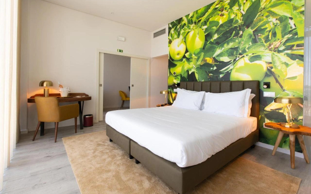 Grapple Hotel