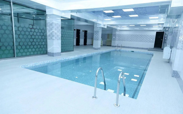 Altus Hotel Baku - Free Massage