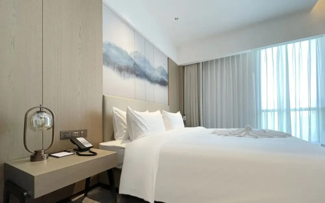 White Swan VYV Hotel