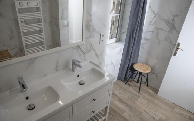 Triplex de luxe 110 m2 hyper centre jacuzzi