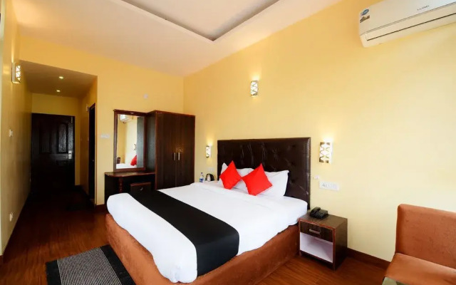 Capital O 1608 Hotel the Grand Welcome