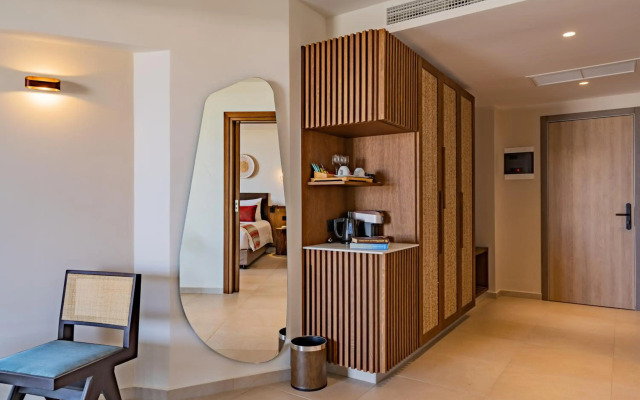 Minos Ambassador Suites & Spa - Adults only