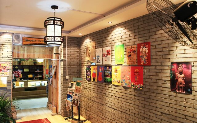 Luoyang Longmen Youth Hostel