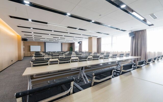 Atour Hotel Nanjing South Railway Station Shengtai