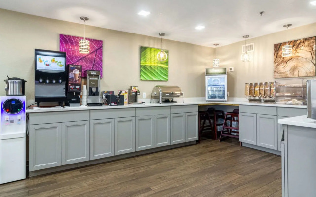 Wingate by Wyndham Kings Bay Naval Base / I-95