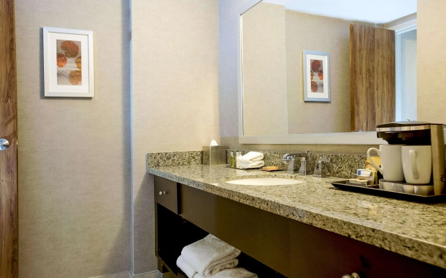 DoubleTree by Hilton Denver - Aurora