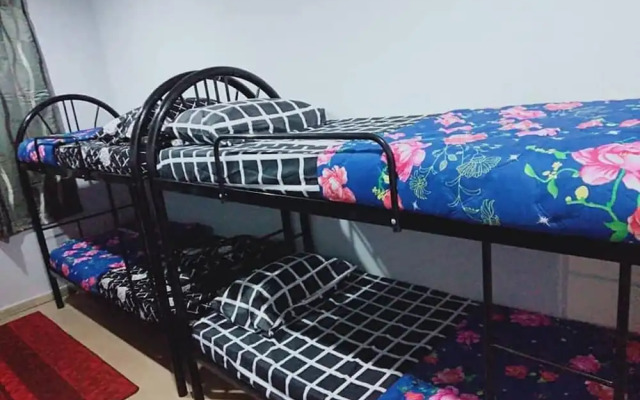 S Family Hostel