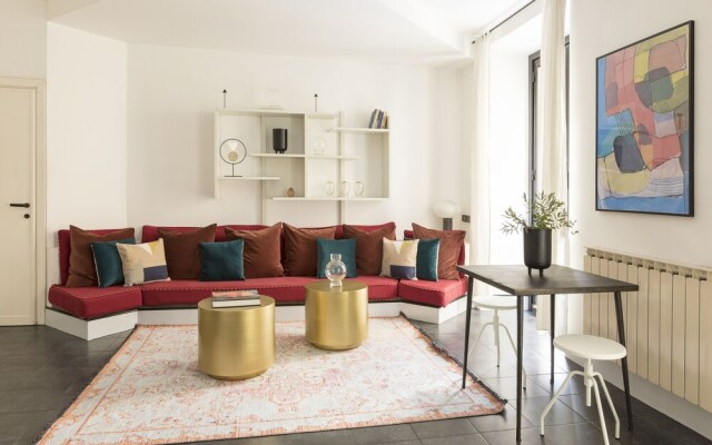 On Via Mecenate Apt 5
