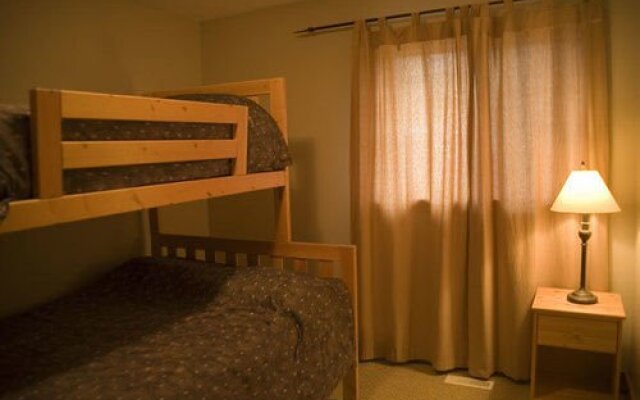 Boomerang Chalets by FCR