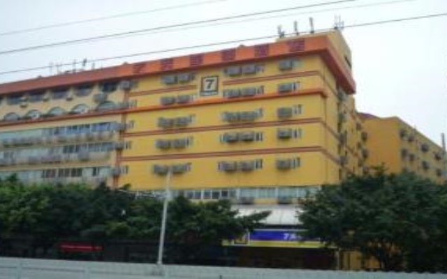 7 Days Inn (Guangzhou Huanshi)