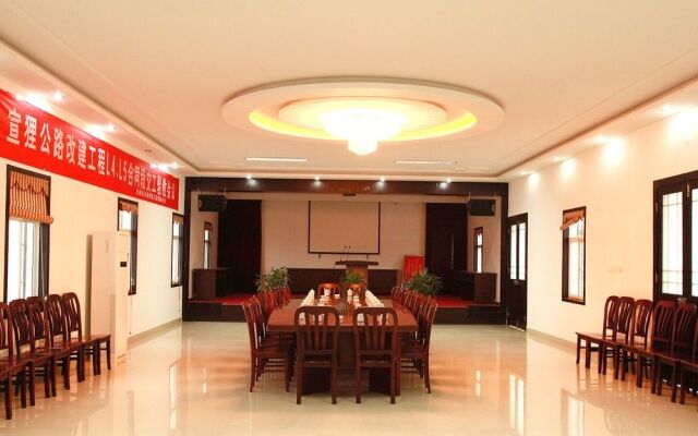 Jiulonghu Villa