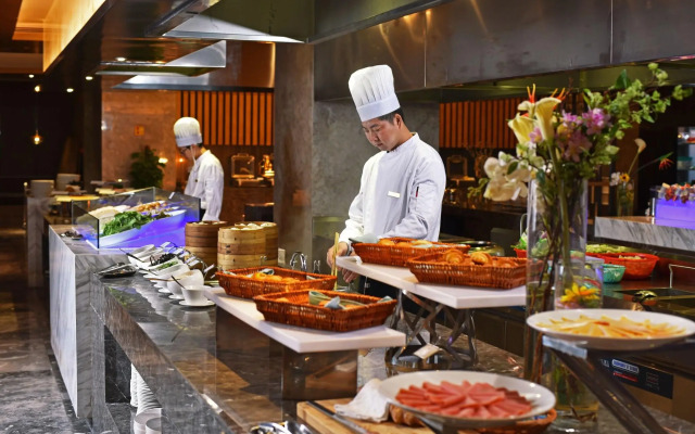 Four Points by Sheraton Shanghai, Kangqiao