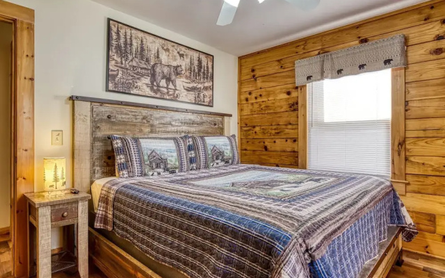 Greenbrier Woods 2 Bedroom Cabin