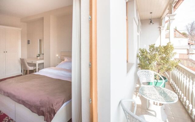 Отель Sota Metekhi