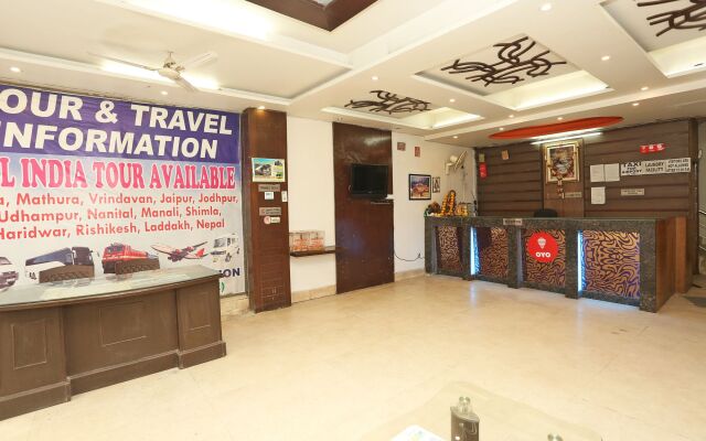 OYO 9726 Hotel Aura Palace Deluxe