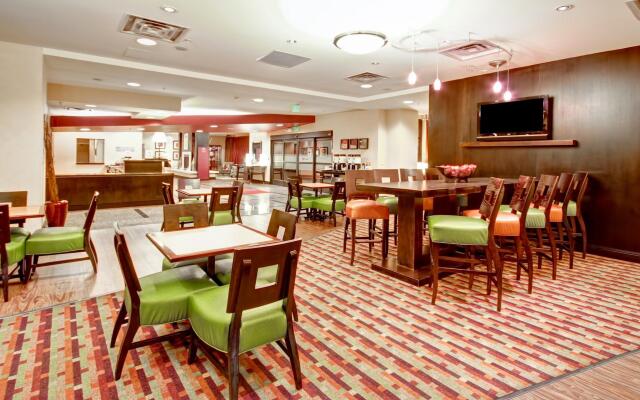 Hampton Inn & Suites Denver-Downtown