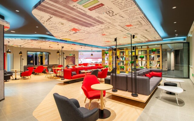 Hotel Ibis Dalian Yida Spring Field Hotel