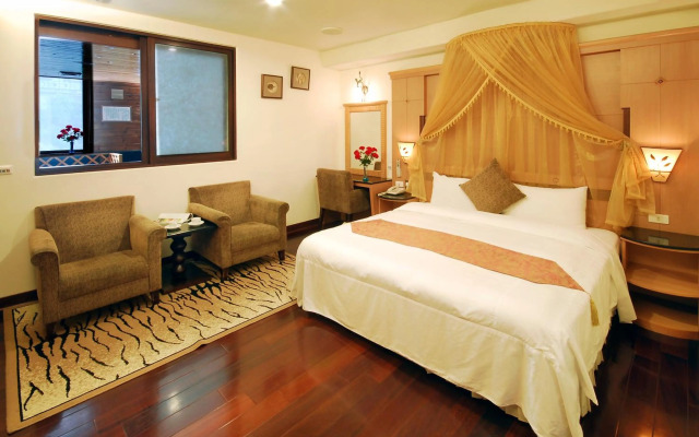 Ming Lu Holiday Hotel