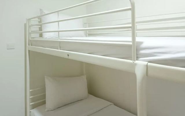 Comfortable And Tidy 2Br At Vida View Apartment