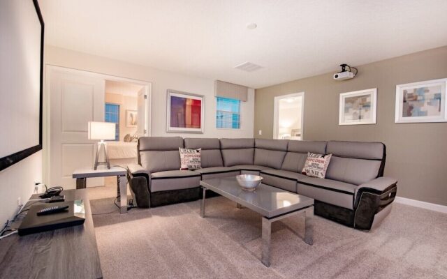 9-Bedroom Villa in Davenport 9000HS