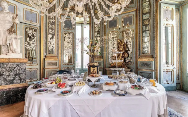 Palazzo Doria Napoli