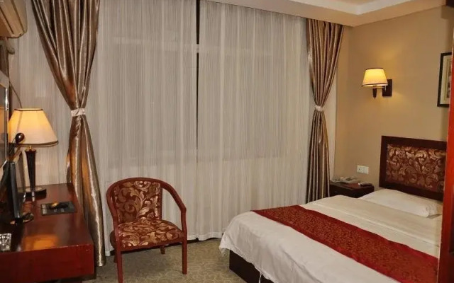 Longyi Business Hotel