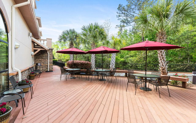 Best Western Plus Westgate Inn & Suites