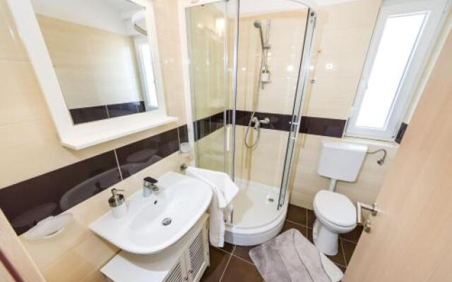Beach Apartments Fuego Nin