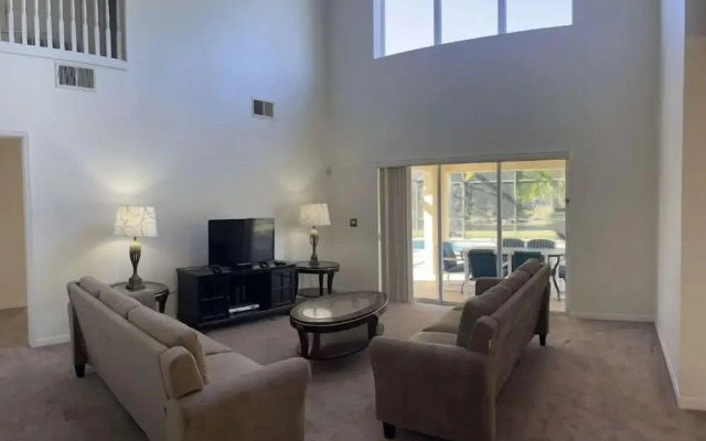 South Facing W/ Private Pool & Spa