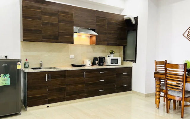 Zen Suites - Golf Course Road