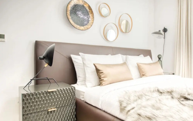 Beautiful 1BHk in 29 boulevard - 2505