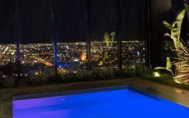 LittleStay Collection - Swanston