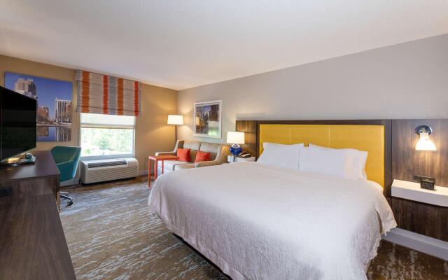 Hampton Inn & Suites Raleigh/Cary I-40 (PNC Arena)