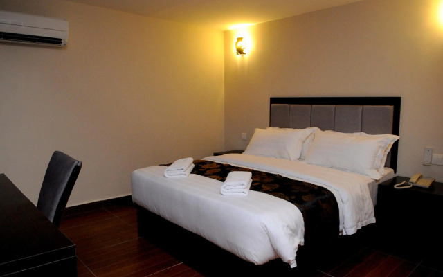 KK Waterfront Hotel