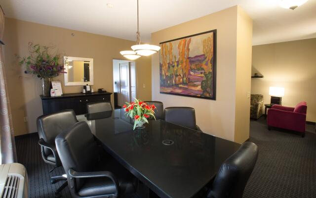 Holiday Inn Hotel & Suites St. Paul NE - Lake Elmo by IHG