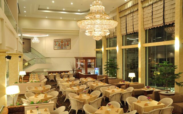 Grand Mutiara Hotel
