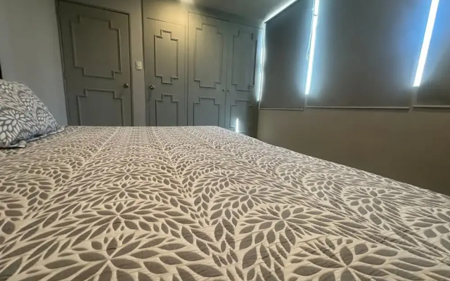 Modern Polanco Stay - Parking- Elevator- Sleeps 10
