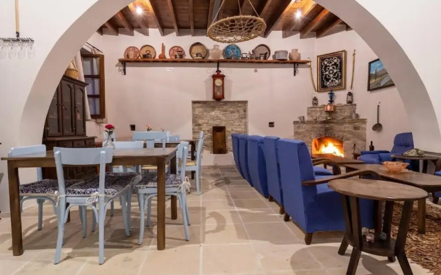 Lazaros Stonehouse