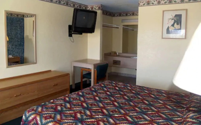 River Inn Motel